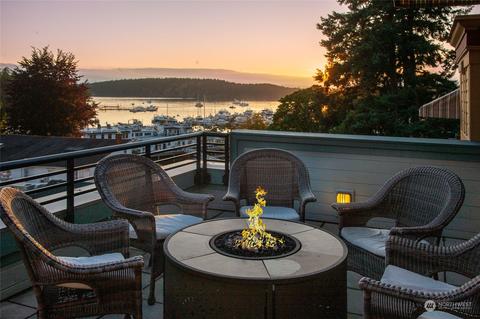 91 Captain Garthney Ln, San Juan Island, WA 98250
