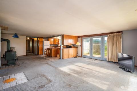 7976 Goodwin Rd, Everson, WA 98247 photo 4