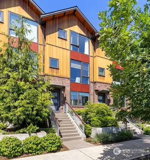 6515 34th Ave NE #B, Seattle, WA 98115
