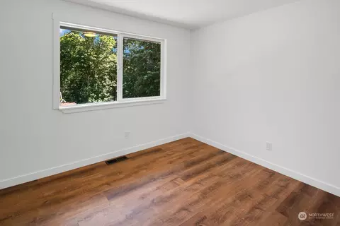 10513 NE 151st St, Bothell, WA 98011 photo 13