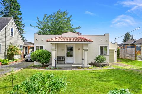 1512 E Illinois St, Bellingham, WA 98226