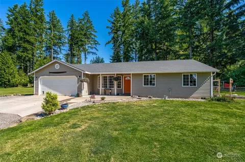 594 Studebaker Rd, Castle Rock, WA 98611