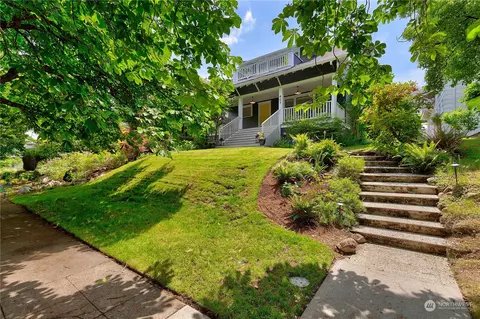 407 Wheeler St, Seattle, WA 98109