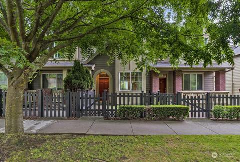 10715 Ross Rd #D, Bothell, WA 98011