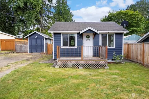 1003 Maine St, Milton, WA 98354