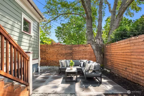 751 N 70th St, Seattle, WA 98103 photo 27