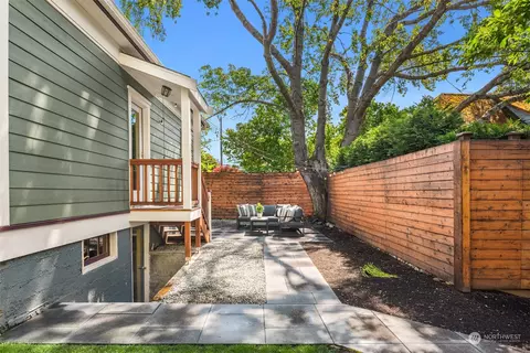 751 N 70th St, Seattle, WA 98103 photo 28