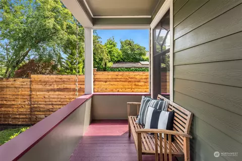 751 N 70th St, Seattle, WA 98103 photo 6
