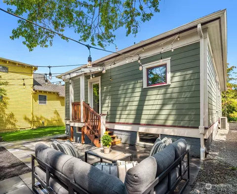 751 N 70th St, Seattle, WA 98103 photo 30