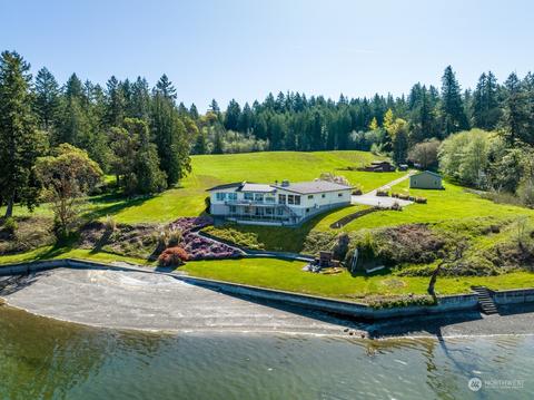 8241 Kerbaugh Rd NE, Olympia, WA 98516