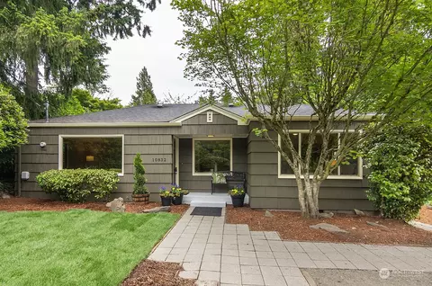 10832 12th Ave NE, Seattle, WA 98125