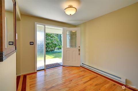 4608 Strumme Rd, Bothell, WA 98012 photo 5