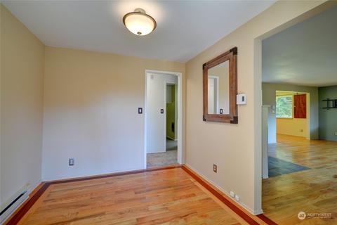 4608 Strumme Rd, Bothell, WA 98012 photo 4