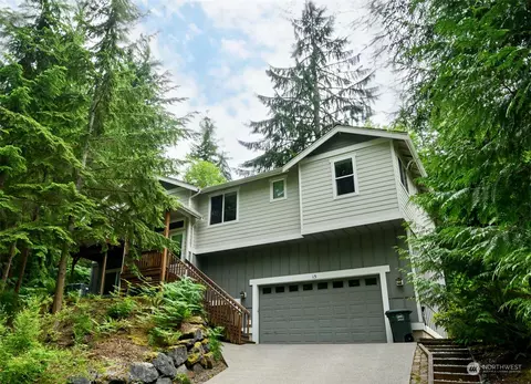 15 Louise View Dr, Bellingham, WA 98229