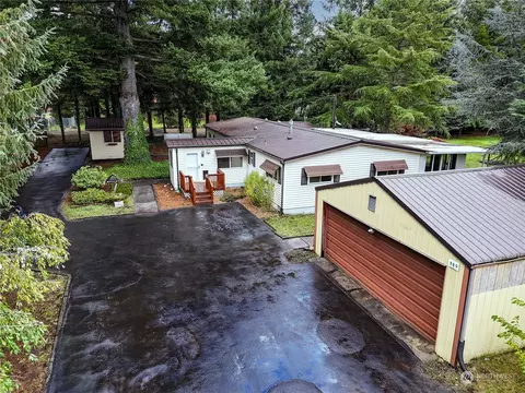 960 Tipsoo Loop N, Rainier, WA 98576