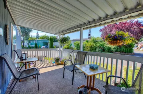 14011 70th St E, Sumner, WA 98390 photo 4
