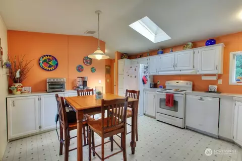 14011 70th St E, Sumner, WA 98390 photo 8