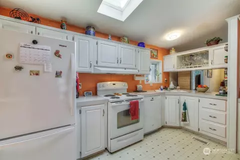 14011 70th St E, Sumner, WA 98390 photo 9