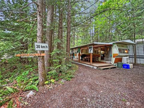 151 5 Big River Blvd W, Deming, WA 98244