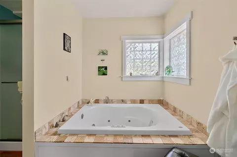 2606 E 13th St, Bremerton, WA 98310 photo 17