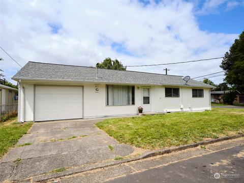 1131 N 4th Ave, Kelso, WA 98626