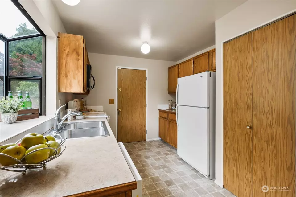  25735 117th Pl SE, Kent, WA 98030 photo 11