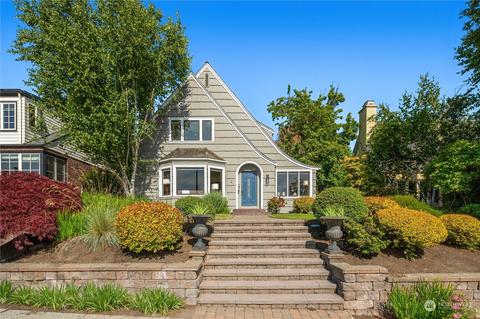 1522 28th Ave W, Seattle, WA 98199