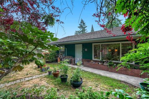 721 N 178th St, Shoreline, WA 98133