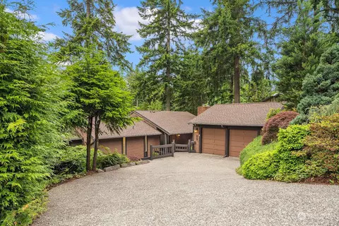 4635 153rd Ave SE, Bellevue, WA 98006