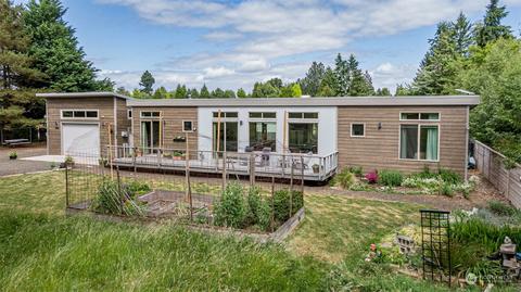 17840 101st Pl SW, Vashon, WA 98070