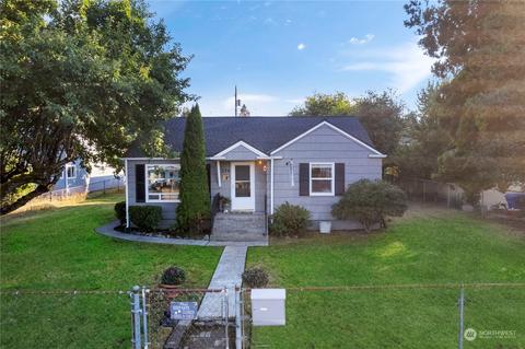 226 E 62nd St, Tacoma, WA 98404