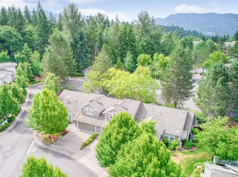 22437 SE Highland Ln, Issaquah, WA 98029