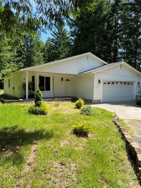 242 Mill Creek Dr, Winlock, WA 98596