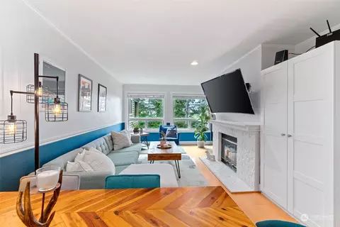 613 5th St #C202, Kirkland, WA 98033
