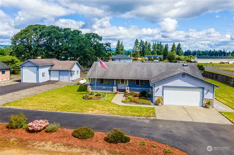 9526 185th Ave SW, Rochester, WA 98579