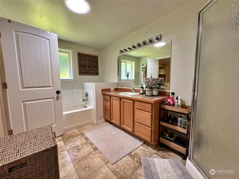 284 Gish Rd, Onalaska, WA 98570 photo 25