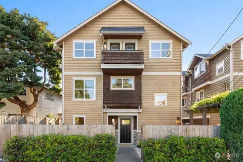 3027 60th Ave SW #B, Seattle, WA 98116