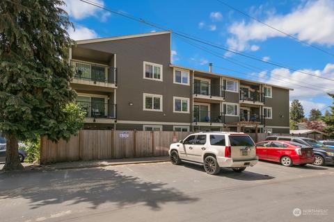 939 N 101st St #104, Seattle, WA 98133