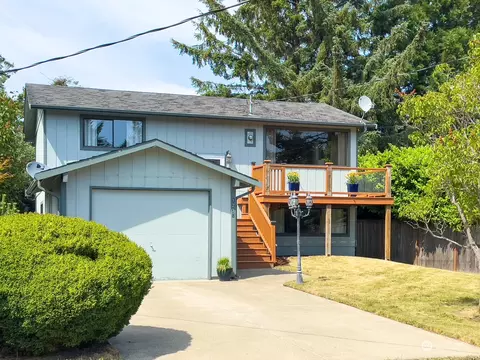 1230 3rd St, Port Townsend, WA 98368