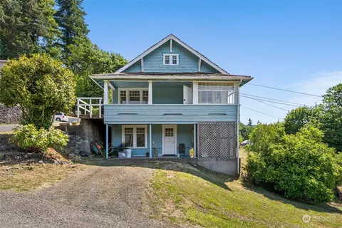 1235 Mill St, Raymond, WA 98577