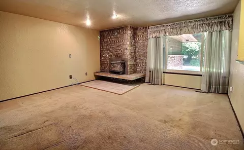 21123 Richmond Rd, Bothell, WA 98021 photo 4