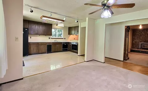 21123 Richmond Rd, Bothell, WA 98021 photo 6