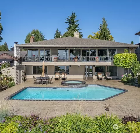 5120 SW Waite St, Seattle, WA 98116