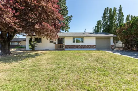 427 W 19th Ave, Kennewick, WA 99337