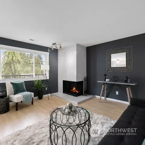 9517 NE 180th St #B-205, Bothell, WA 98011