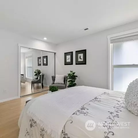 9517 NE 180th St #B-205, Bothell, WA 98011 photo 11