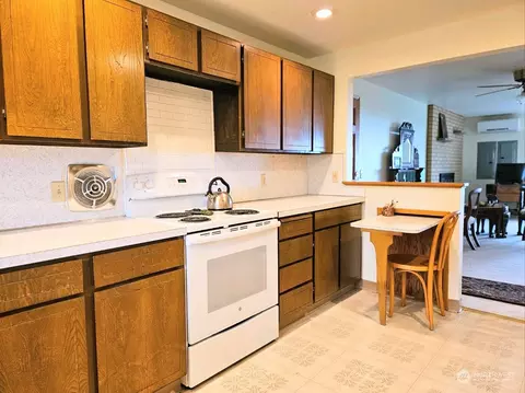 1301 S 3rd Ave #3C, Sequim, WA 98382 photo 7