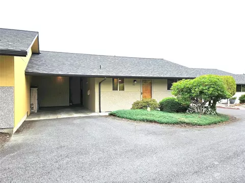 1301 S 3rd Ave #3C, Sequim, WA 98382 photo 2