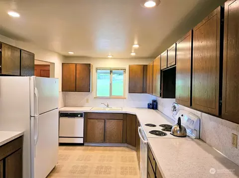 1301 S 3rd Ave #3C, Sequim, WA 98382 photo 9
