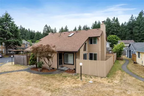 650 Malibu Dr SE, Lacey, WA 98503
